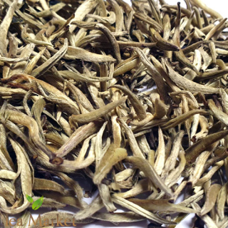 Guangxi White Bud Silver Needle - Strieborné ihličky, sypaný biely čaj 50g Tea Market